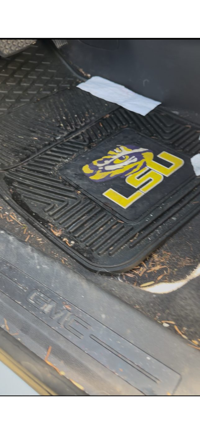 GMC Sierra mats before detail